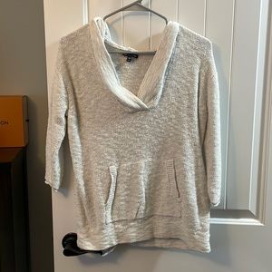 GAP 3/4 sleeves top with hood